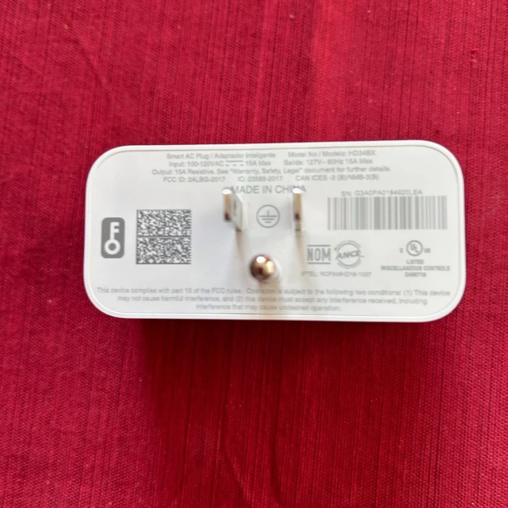 Amazon Smart Plug in White - Picture 5 of 6